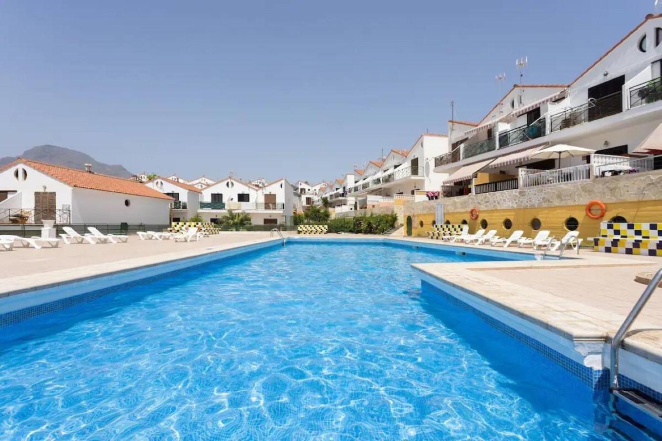 Classbnb - Two Apartments 250M From Las Americas Beach プラヤ・デ・ラス・アメリカス エクステリア 写真
