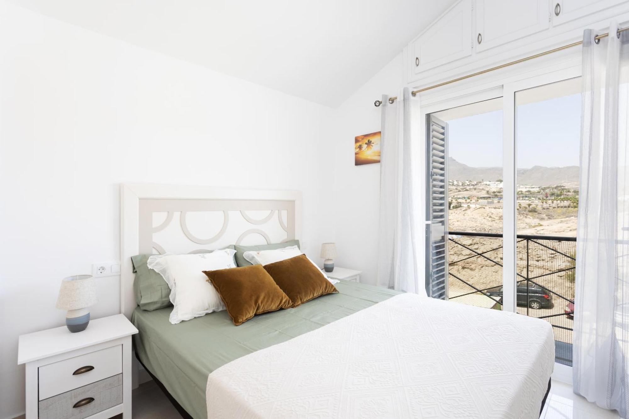 Classbnb - Two Apartments 250M From Las Americas Beach プラヤ・デ・ラス・アメリカス エクステリア 写真