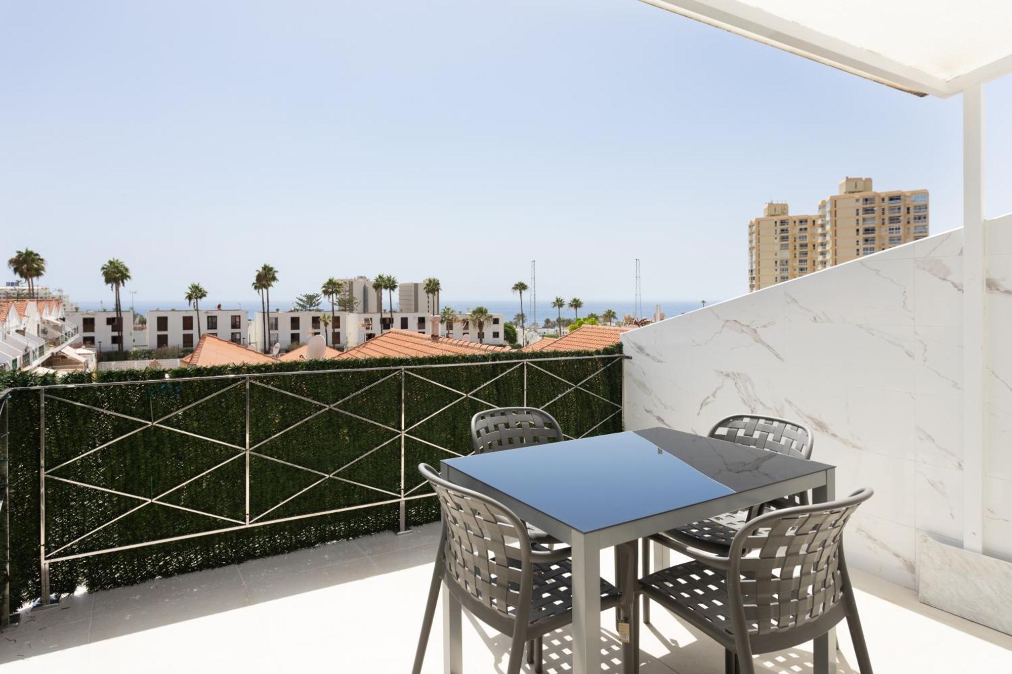 Classbnb - Two Apartments 250M From Las Americas Beach プラヤ・デ・ラス・アメリカス エクステリア 写真
