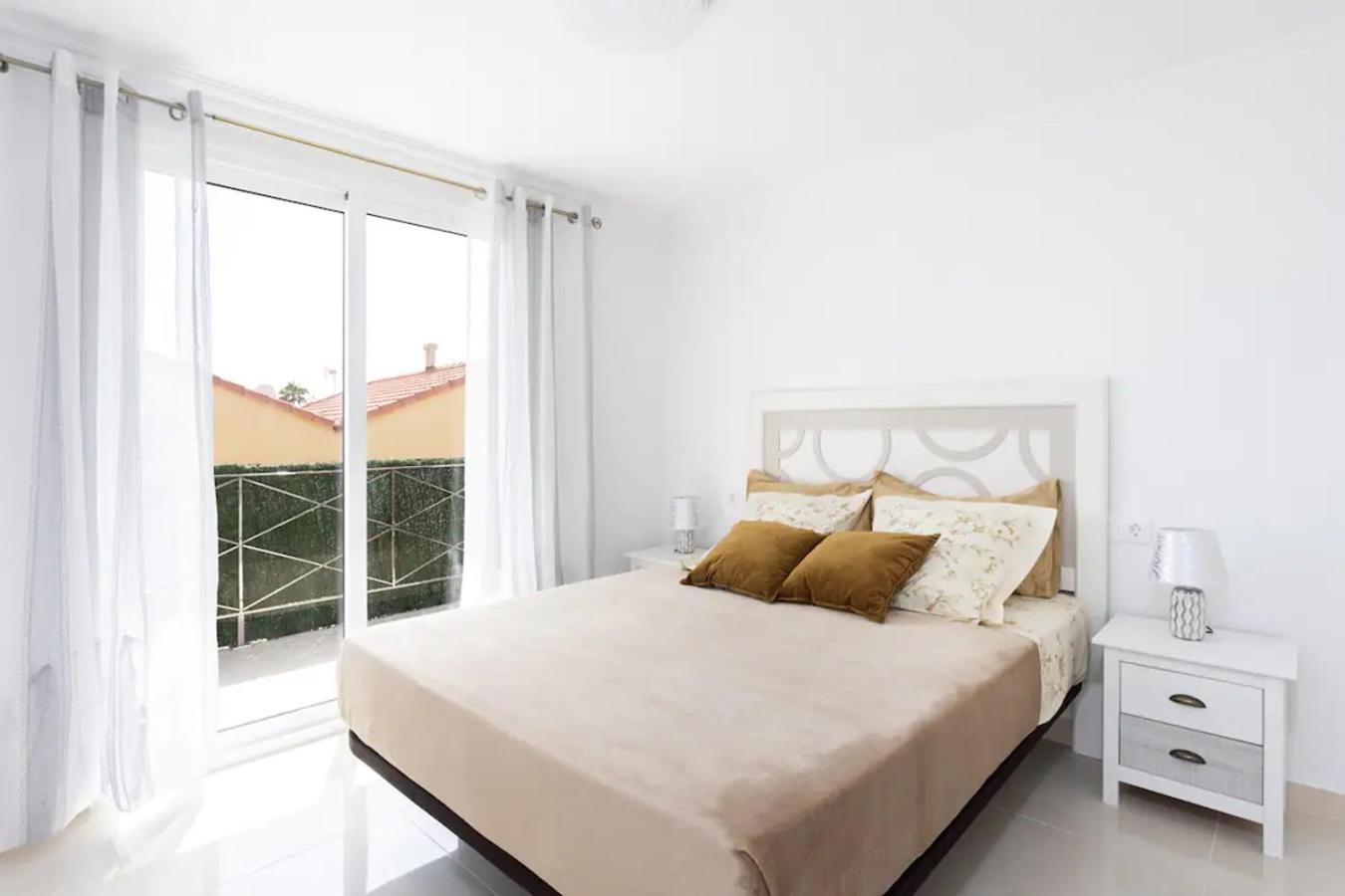 Classbnb - Two Apartments 250M From Las Americas Beach プラヤ・デ・ラス・アメリカス エクステリア 写真