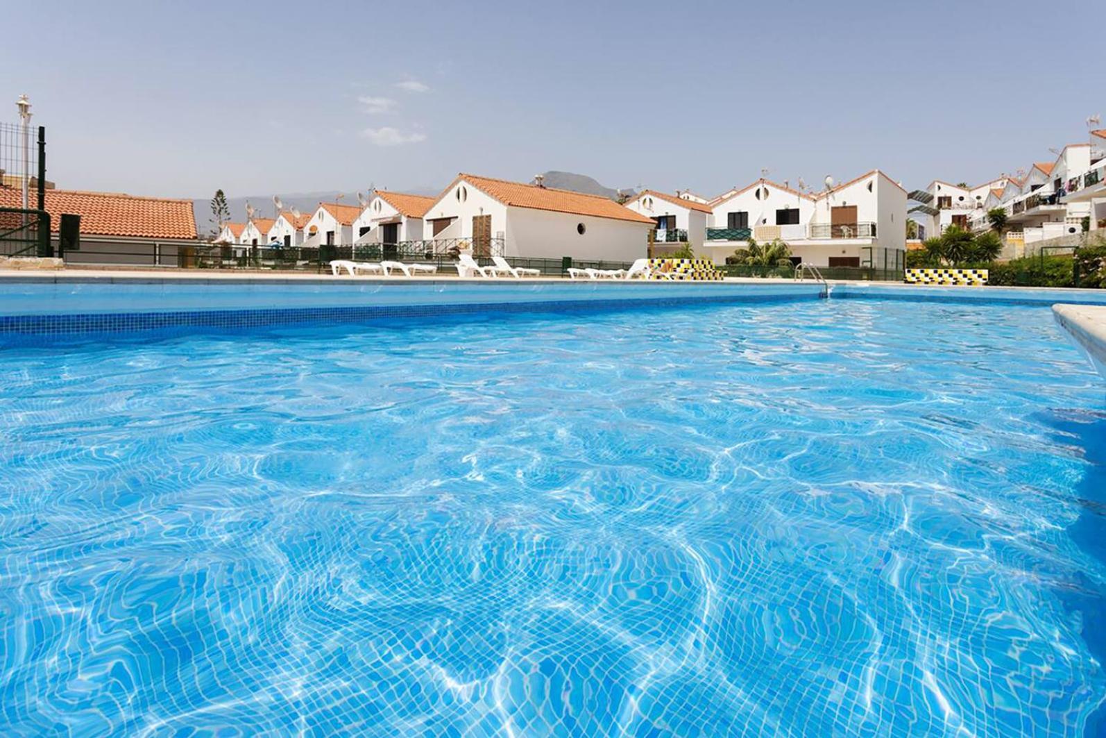Classbnb - Two Apartments 250M From Las Americas Beach プラヤ・デ・ラス・アメリカス エクステリア 写真